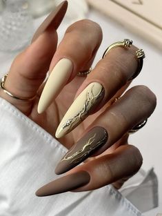 Almond Nails Classy, Ongles Bling Bling, Fall Almond Nails, Nails Classy, Stiletto Nails Designs, Brown Nails, Brown Shades