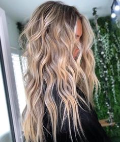 Color Melting Hair, Root Melt, Blonde Hair With Roots, Blonde Lowlights, Rambut Brunette