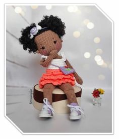 Crochet Diy, Crochet Doll Pattern, Pretty Dolls, Crochet Toys Patterns, Amigurumi Toys, Learn To Crochet, Crochet Patterns Amigurumi, Doll Pattern, Knitting Stitches