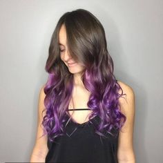 Violet purple ombre hair color Brunette Purple Balayage, Hair With Purple Tips, Purple Ombre Hair Color, Hair Color Ideas Trending, Purple Hair Color Ombre, Caramel Ombre Hair, Purple Hair Color Ideas, Brown Ombre Hair Color, Violet Ombre