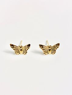 Butterfly Earrings 243-2 Material : 14k Gold Solid 14k gold. Not plated.  Handmade, Made in USA Price is for the pair. Not including backs.  Size: 8x 10mm ,0.25 x 0.50 inches.  We import Tahitian pearls straight from the crystal-clear lagoons of French Polynesia. Over the last 10 years of working with Tahitian pearl farmers and auction houses in Tahiti we are able to give our clients a large selection of Tahitian Pearls to choose from with competitive prices and excellent quality. Our office is Butterfly Earrings Gold, Pearl Jewelry Design, Edison Pearls, Golden South Sea Pearls, Loose Pearls, Gold Stud Earrings, French Polynesia, Gold Butterfly, Tahitian Pearls