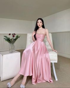 ━ 𝐡𝐚𝐳𝐞𝐥 ☻ Prom Dresses Formal, Girls Black Dress, Pink Prom, Elegante Casual, فستان سهرة, Pink Prom Dresses, Note Box, Satin Color, Glam Dresses