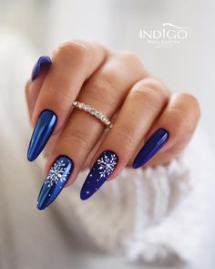 Nail Art Bleu, December Nails, Christmas Gel Nails, Nagel Tips, Nail Repair, Smink Inspiration, Snowflake Nails