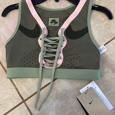 Nike Sports Bra Nike Sports Bra For Spring, Nike Sporty Sports Bra For Spring, Nike Spring Sports Bra, Nike Fitted Spring Activewear, Spring Nike Fitted Activewear, Nike Fitted Activewear For Spring, Fitted Nike Activewear For Spring, Nike Sports Bra For Spring Sports, Nike Green Activewear For Spring