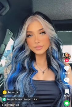 Blue Hair With Blonde Front Pieces, Long Colored Hair Ideas, Fresh Hair Styles For Women, Colored Hair Money Piece, Upcoming Hair Trends 2023, Cute Split Hair Dye Ideas, Hair Inspiration Color Short, Black And Hair Color, Blue Black Hair With Blonde Highlights