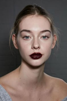 Dark Lip Makeup, Witchy Makeup, Dark Lipstick, Ethereal Makeup, Winter Makeup, Bold Lips, Model Face, Makati, Fair Skin