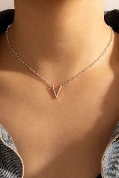 val jensen (vifv #1) V Necklace Letter, Square Pendant Necklace, Holiday Necklace, Metal Letter, Party Necklace, Wedding Accessories Jewelry, Dope Jewelry, Metal Letters, Bow Knot