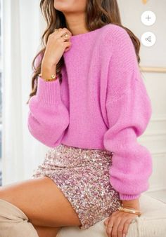 sequin skirt Christmas Eve Outfits Casual, New Years Eve Fashion, Mommy Outfits, Paris Outfits, Fashionista Clothes, Stylish Sweaters, Stylish Clothes For Women, Coco Chanel, Look Chic