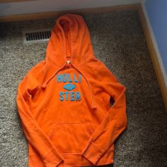 Never Worn- Youth Large- Orange Cotton Hoodie With Letter Print, Casual Orange Cotton Hoodie, Casual Orange Hoodie With Letter Print, Orange Casual Hoodie With Graphic Print, Casual Orange Graphic Print Hoodie, Orange Cotton Hooded Top, Casual Orange Hooded Top, Hollister Sweatshirt, Hollister Shirts