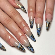 chelle da nail artist | inspo freestyle for @theresaa.ta 💙 | Instagram Textured Nails Design, Artistic Nails, Long Nail Art, Edge Nails, Sassy Nails, Really Cute Nails, Soft Nails, Glam Nails