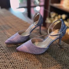 Feminine pastel purple pointed-toe wedding shoes. - Material: Glitter synthetic leather. - Decoration: None. - Heel height: 9cm. - Toe style: Closed toe. - Heel style: Pointed heel. 💕 The picture is 100% real product taken by the shop. 💕 Please measure your foot length according to our instructions to choose the right shoe size. 💕 If you have any questions, please contact me! Thank you very much! Pastel Purple Wedding, Shoes Pastel, Pastel Shoes, Sparkly Wedding Shoes, Purple Wedding Shoes, Shoes Bridesmaid, Bride Ideas, Leather Decoration, Sparkly Wedding