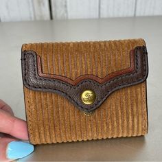 New! Fossil Women's Heritage Nubuck Leather Trifold Brown Wallet Compact Small. Brown Bifold Coin Purse With Snap Closure, Brown Bifold Wallet With Snap Closure, Brown Trifold Coin Purse For Everyday Use, Brown Trifold Coin Purse, Everyday Brown Trifold Coin Purse, Brown Wallet, Fossil Bags, Small Wallet, Nubuck Leather