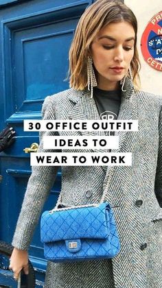 London Office Wear Women, Friday Office Wear For Women, A Week Of Work Outfits, Rainy Day Professional Outfit For Work, Street Wear Office Outfit, Autumn Outfits Work Office Wear, Job Meeting Outfit, Day At The Office Outfit, 1st Day At Work Outfit