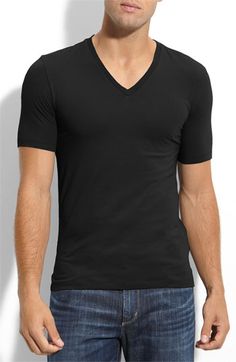 Nordstrom: "HUGO 'Dredoso' Extra Trim Fit V-Neck" I need one of these...and muscles. Plain Black Tee, Mens Workout, Classy Men, Mens Workout Clothes, Mens Sportswear, Cut Shirts, Work Fashion, Look Cool