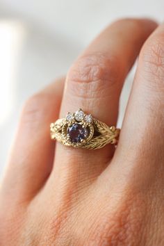 Claddagh Engagement Ring, Diamond Claddagh Ring, Leaf Engagement Ring, Claddagh Ring, Flowers Wallpapers, Alexandrite Engagement Ring, Claddagh Rings, Celtic Rings, Colour Changing