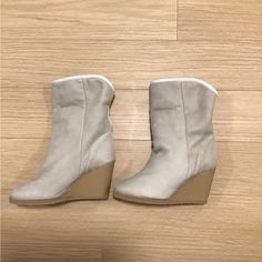 Nwob Isabel Marant Shearling Wedge Boots Size 38 See All Pictures As There Are Little Marking From Trying On At Store Knee High Wedge Boots, Isabel Marant Boots, Grunge Boots, Leather Snow Boots, White Leather Boots, Cowboy Ankle Boots, Fabric Boots, Buckle Booties, Black Suede Ankle Boots