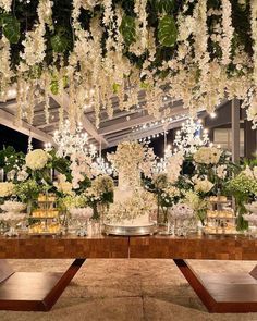 Wedding Food Stations, Wedding Decor Photos, Wedding Venues Indoor, Wedding Planning Decor, Fancy Wedding Dresses, Fancy Wedding, Top Wedding Dresses, Wedding Decor Inspiration