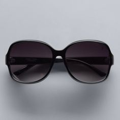 These women's Simply Vera Vera Wang midsize sunglasses feature a midsize design and a square shape, giving you a stylish look for sunny days. Silhouette: square Face shape recommendation: round & oval FRAME Bridge/temple size: 17mm/132 mm Material: plastic LENSES Eye size: 58 mm Color: gradient Material: polycarbonate Gift Givers: This item ships in its original packaging. If intended as a gift, the packaging may reveal the contents. WARNING: This product can expose you to chemicals including Di Classic Square Frame Sunglasses For Vacation, Classic Beach Sunglasses For Spring, Classic Sunglasses For Beach In Spring, Classic Sunglasses For Spring Beach, Classic Sunglasses For Spring Beach Outing, Classic Square Frame Cat Eye Sunglasses For Beach, Classic Cat Eye Sunglasses For Summer Beach, Classic Square Frame Sunglasses For Beach, Lenses Eye