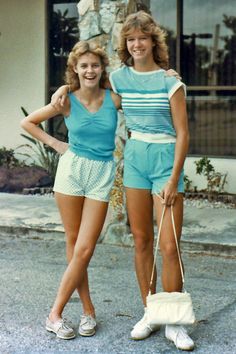 Teenage Fashion Trending, 80s Girl, Farm Dress, Fashion 90s, 80s And 90s Fashion, Dolphin Shorts