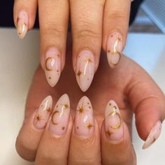 Nails Acrylic Moon Design, Nails Sun And Moon Design, Gold Moon Nail Art, Moon And Star Acrylic Nails, Nail Inspo Moon And Stars, Nail Art Stars And Moon, Sun And Stars Nails, Gold Stars On Nails, Sun Moon And Star Nails