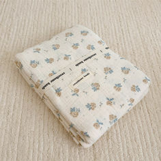 Shabby chic baby blanket with rose pattern Shabby Chic Baby, Chic Baby