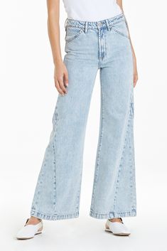 Super high rise wide leg jeans. It's the trendy fit that sits at natural waist and easy fitting in the hips and thigh. Full inseam on rigid denim (non-stretch) accented with tonal stitching, fashion inseam inserts & front slant pocket.11" Front Rise (include waistband), 23 1/2" Leg Opening, 31" inseam (Size 27) 100% COTTON Machine wash cold, Tumble dry low Imported Zip fly and button closure Trouser-cut-front-pocket Shoal Bay, Lily Grace, Trendy Fits, High Rise Wide Leg Jeans, Dear John, High Rise Jeans, Wide Leg Jeans, Front Pocket, Leg Jeans