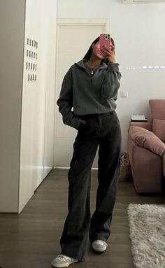 Skinning Jeans Outfit, Quarter Zip Outfit, Aina Simon, Teens Outfits, Style 2025, Outfit Oversize, Trendy Outfit Ideas, Wardrobe Goals, Cold Fits