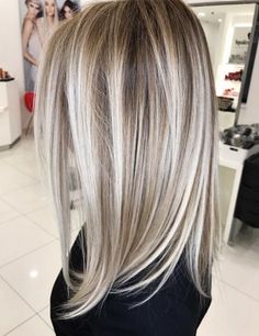 Low Light Hair Color, Hialeah Florida, Trendy We Fryzurach, Blonde Lowlights, Straight Layered Hair, Ash Blonde Hair