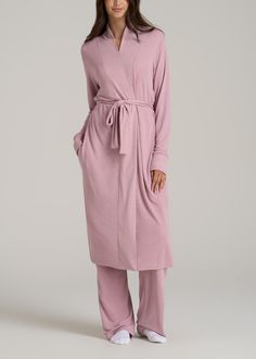 About Our Extra-Long Women’s Robe This waffle lounge robe for tall women is made for cozy nights in and lazy weekend mornings. When it comes to relaxation, you need options that are as soft and comfy as they are long enough – which is why we design all of our loungewear for tall women between 5’9” and 6’6”. This extra-long women’s robe has been designed for your height, with a length that will end below the knee and sleeves with ribbed cuffs that will go all the way past your wrists. Loungewear Scrubs Dress, Cozy Sleepwear, Lazy Weekend, Lounge Robes, Summer Lookbook, Pink Peony, Sports Blazer, Long Sleeve Tee Shirts, Tall Women