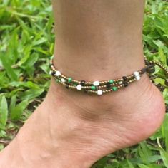 Bracelets Homemade, Anklets Jewelry, Leather Anklets, Ankle Bracelets Diy, Cheap Diamond Rings, Anklet Tattoos, Anklet Designs, Beaded Ankle, Anklets Boho