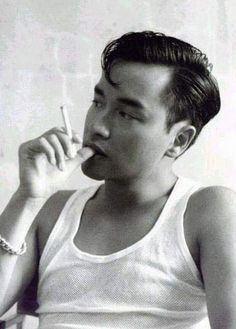 Leslie Cheung Leslie Cheung, Asian Celebrities, Music Legends, Attractive People, 인물 사진, Forever Young, Drake, Actors & Actresses, Pretty People