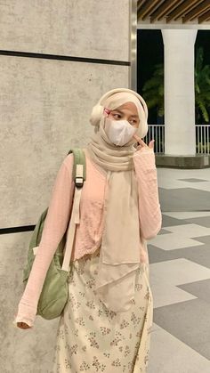 Cute Hijabi Outfits, Simple Fashion Outfits, Hijabi Fits, Casual Work Outfits Women, Island Outfit, Mod Girl, Practice Outfits, Pink Fits