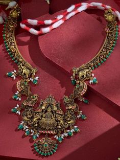 Star Jewellery, Ruby Diamond Necklace, Fashion Jewelry Necklaces Gold, Haram Designs, Simple Jewellery, Antique Necklaces Design, Gold Jewelry Outfits, Antique Necklaces, New Gold Jewellery Designs