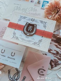 A western cowboy-inspired wedding suite where every little detail perfectly nails the theme. From the leather horseshoe tag to the cow-print envelope liner, this suite screams yeehaw! Cowboy Wedding, Personalized Invitations, Bride Look, Envelope Liners, Printed Envelopes, Floral Invitation, Invitation Set, Fairytale Wedding, Custom Invitations