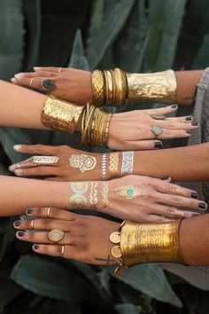 Egyptian Aesthetic, Starověký Egypt, Egypt Aesthetic, All Together Now, Photo Summer, Egyptian Jewelry, Attract Money, Arabian Nights, Jewelry Lookbook