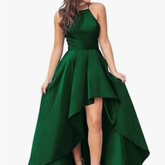 The Perfect Holiday Dress Find! It’s A True Gem With Its Deep Emerald Green Color. The Dress Was A Tad Big On Me I’m A Solid 12/14. I’m 5’8 200lbs. This Fits Like A True 14/16. I Attached The Current Price Of This Dress As Of Today From Amazon. Never Worn- Smoke Free Home Forest Green Prom Dress, Dresses Elegant Short, Green Dress Formal, Emerald Green Formal Dress, Green Hoco Dress, Reception Dress Short, Fancy Attire, Forest Green Dresses, Sparkle Prom Dress