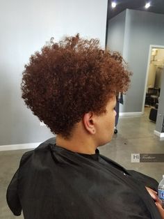 Natural Short Hair, Tapered Afro, Short Shaved Hairstyles, Natural Hair Salons, Shaved Side Hairstyles