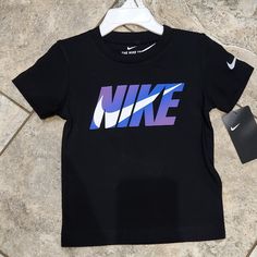 Nwt Bin A.Rn Nike Black T-shirt For Spring, Nike Black Workout T-shirt, Nike Sporty Moisture-wicking T-shirt, Black Nike Cotton T-shirt, Nike Moisture-wicking Functional T-shirt, Basketball Tees, Nike Short, Cap Sleeve Shirt, Baseball Tee Shirts