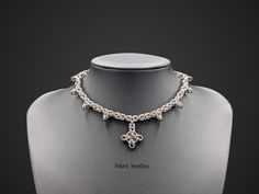 This medieval/gothic necklace called Farnese is handmade from 304 stainless steel. It is a durable and hypoallergenic material which won't rust or tarnish over time. The clasp is also stainless steel.  You can choose the custom size option if you don't find your size in the predefined choices (35cm S - 40cm M - 45cm L - 50cm XL). In this case, select any of the standard options and specify your size in the optional field. I will only consider the latter. All chokers and necklaces are adjustable Medieval Chainmail, Medieval Necklace, Medieval Gothic, Gothic Necklace, Chain Mail, Steel Necklace, Cord Necklace, Stainless Steel Necklace, Chains Necklace