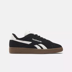 Feel like you're lacing up a pair of old-school Club C sneakers straight from the '80s. These shoes have all the vintage touches you want, from perforations to a debossed heel tab and side stripes. The soft, suede upper flips the Reebok script with the smooth side stripes and heel tab. Rebock Shoe, Black Reebok, Basket Noir, Reebok Classics, Reebok Club C, Vintage Reebok, Cross Training Shoes, Club C, Hype Shoes