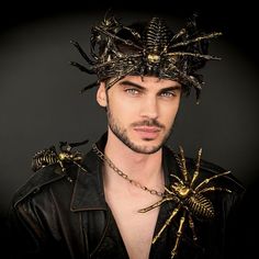 Halloween Gothic Costume, Spider Crown, Spider Web Costume, Spider Skeleton, Male Crown, Gothic Crown, Mens Halloween, Gothic Costume, King Crown