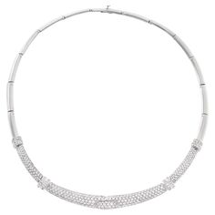 Fabulous diamond necklace in platinum with approximately 7.50 carats in F-G color, VVS-VS clarity brilliant cut pave diamonds. Length 16.5 inches. Baguette Diamond Necklace, Gold Link Necklace, Diamond Tennis Necklace, Diamond Necklace Set, Bezel Set Diamond, Cluster Necklace, White Gold Necklaces, Baguette Cut Diamond, Star Jewelry