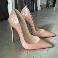 Hak Tinggi, Louboutin So Kate, Casual High Heels, Christian Louboutin So Kate, Classy Shoes, So Kate