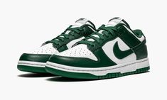 Nike Dunk Low Spartan Green, Doudoune The North Face, Nike X Travis Scott, Team Green, Dodgers Baseball, Dunks Nike, Magic Johnson, Sports Trainers, Nike Sb Dunk