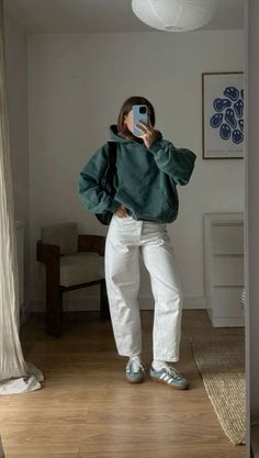 Winter Pants Outfit, Quoi Porter, Fall Fit, One Clothing, Fall Fits, Hoodie Outfit, Instagrammer, Inspiration Mode