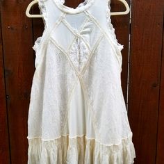 Boho Linen Dress With Lace Detail! Raw Hem. Nwot. Beatiful On! Can Be Dressed Up Or Down! Off White. Fitted Off-white Bohemian Mini Dress, Fitted Off White Bohemian Mini Dress, Fitted Bohemian Off-white Mini Dress, Flowy Sleeveless Dress With Lace Patchwork, White Bohemian Sleeveless Mini Dress, Flowy Off White Sleeveless Mini Dress, Flowy Off-white Sleeveless Mini Dress, Off White Flowy Sleeveless Mini Dress, White Fitted Bohemian Sleeveless Dress