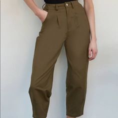 Olive Green Devon Pant Easy Silhouette, Soft Tailoring, Outdoor Pants, Older Fashion, Grey Denim, Bottom Clothes, Devon, Bottoms Pants, Modern Woman