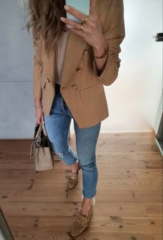 Jeans Blazer, Elegante Casual, Mode Casual, Casual Work Outfits, Blazer Outfits, Business Casual Outfits, Outfit Casual, Winter Fashion Outfits, Work Fashion