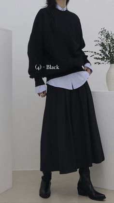 Long Black Skirt Aesthetic, Edgy Outfits, Mode Inspiration, Looks Style, Black Outfit, Look Fashion