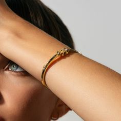 This Iconic Moving X Bangle with Diamond Pavé invites you to uncover your inner treasures through its bold and iconic design, making a definitive statement of discovery and self-expression. Accent diamonds: 0.10+ ctw, VS2+/F+ Setting: Prongs setting Iconic Design, Recycled Gold, 18k Rose Gold, Pave Diamonds, Prong Setting, Bangles, Diamonds, White Gold, Band